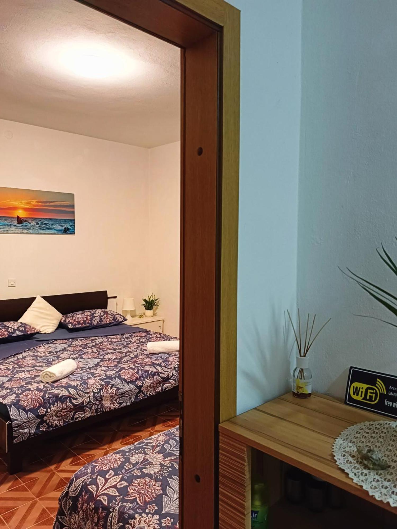 Apartments Villa Laura بولا المظهر الخارجي الصورة